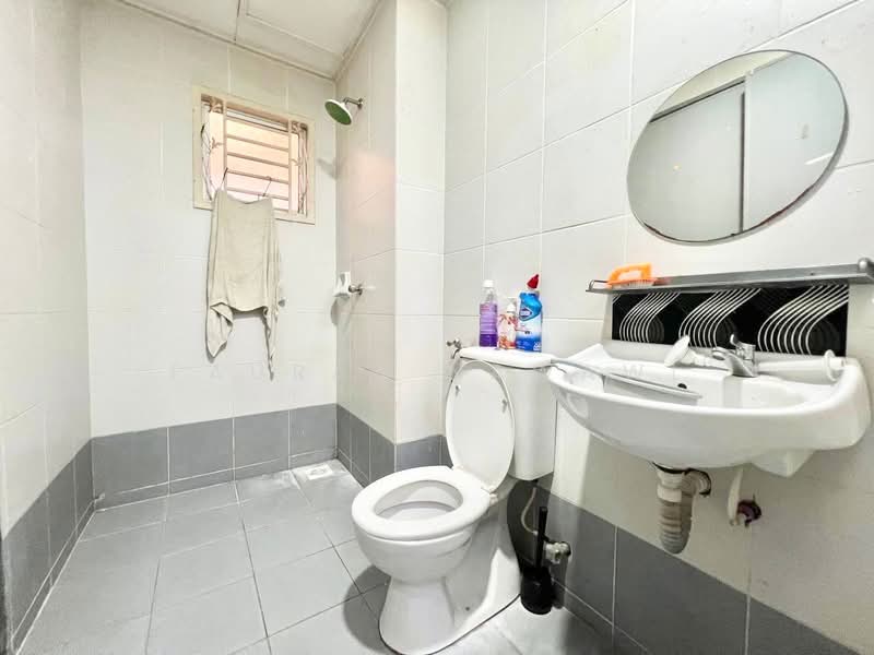 Rumah Teres 2 Tingkat untuk Dijual di Seksyen 33 (Shah Alam) - Fauran Nawawi - PropertyGuru.com.my