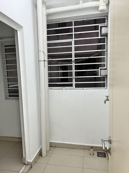 Servis Apartment untuk Disewa di Tiara Mutiara / The Crown - Kim Lee - PropertyGuru.com.my
