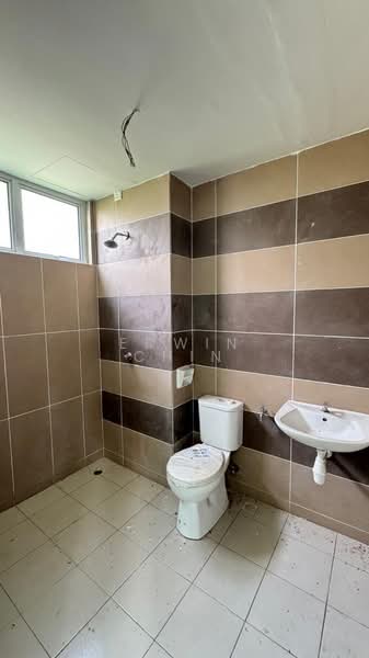 Bungalow for Sale in Nibong Tebal (Penang) - Edwin Chin - Bathroom - PropertyGuru.com.my