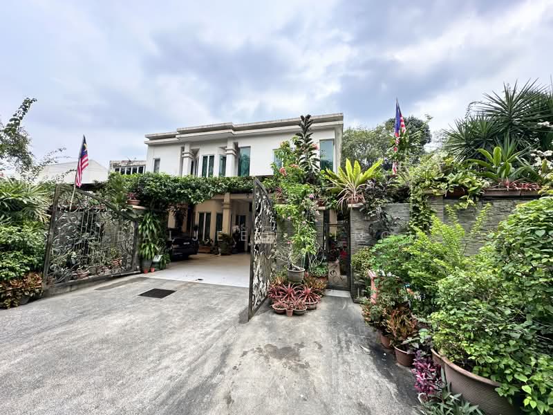 Semi-Detached House for Sale in Kelana Jaya (Petaling Jaya) - Baljeet Singh - Exterior - PropertyGuru.com.my