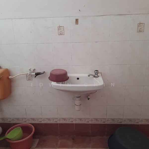 2-storey Terraced House for Sale in Taman Bidara (Bukit Mertajam) - Edwin Chin - Bathroom - PropertyGuru.com.my