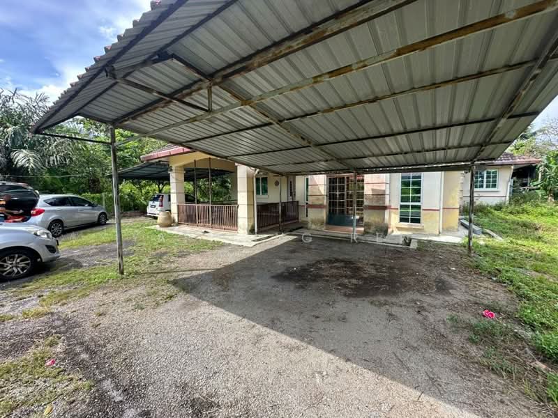 Bungalow for Sale in Labu (Negeri Sembilan) - Yap Ting Ren - PropertyGuru.com.my