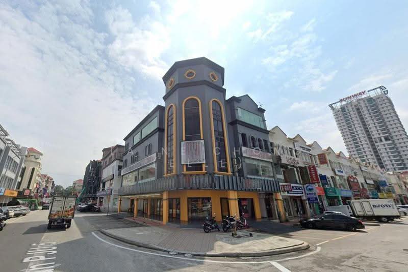 Shop / Office untuk Disewa di Kota Damansara (Selangor) - Elaine Chong (Elle) - Exterior - PropertyGuru.com.my