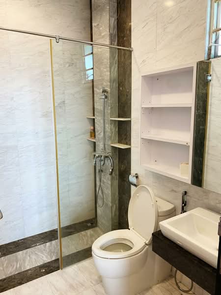 Kondominium untuk Disewa di The Cantonment - Chiew Bee - Bathroom - PropertyGuru.com.my