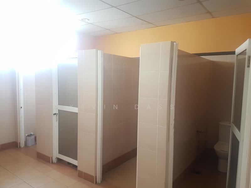 Warehouse for Sale in Usj 1 (Subang Jaya) - Kevin Dass - Bathroom - PropertyGuru.com.my
