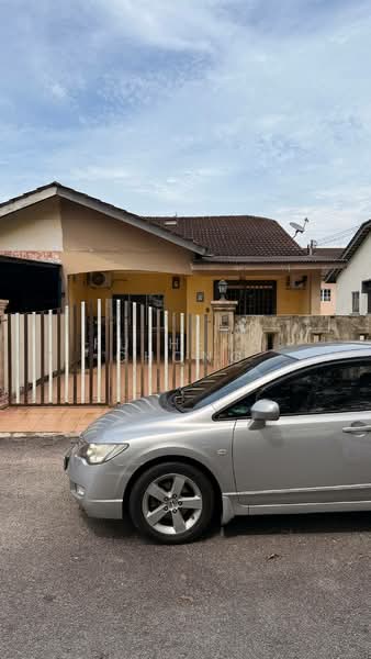 1-storey Terraced House for Sale in Taman Kota Masai (Pasir Gudang) - Fu Heng Chong - Exterior - PropertyGuru.com.my