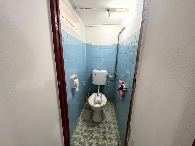 Rumah Teres 1 Tingkat untuk Dijual di Taman Star (Ipoh) - Ainsley Thong - Bathroom - PropertyGuru.com.my