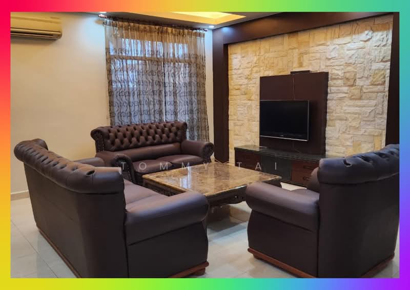 Rumah Teres 2 Tingkat untuk Dijual di Setia Tropika (Johor Bahru) - Tommy Tai - Living Room - PropertyGuru.com.my