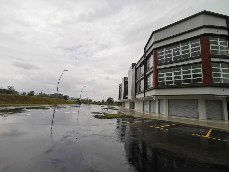 Shop for Rent in Elmina (Shah Alam) - Oscar Tan - Exterior - PropertyGuru.com.my