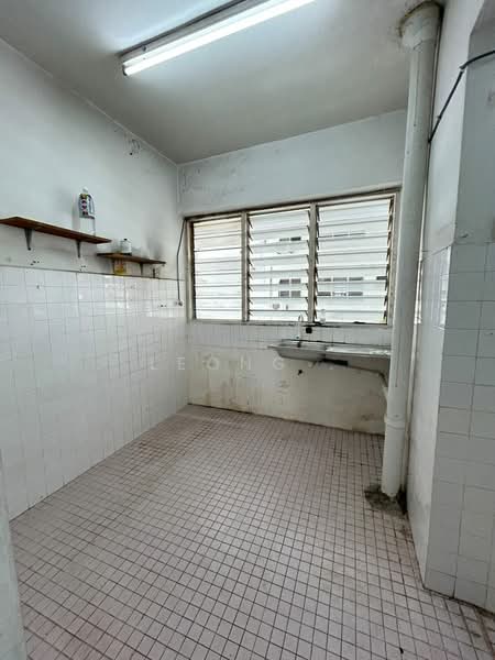 Pangsapuri untuk Dijual di Desa Delima - Leong . - Kitchen - PropertyGuru.com.my