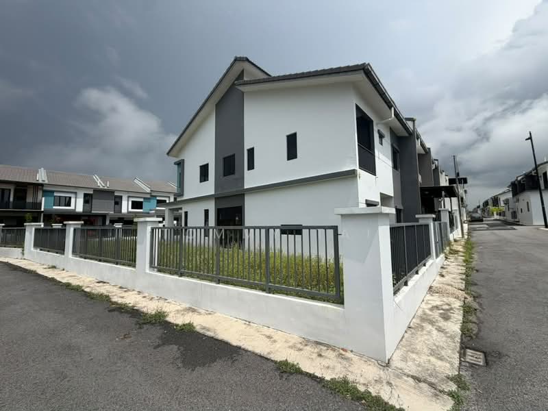 2-storey Terraced House for Sale in Taman Puncak Tropicana (Pekan Nenas) - Tommy Tai - Exterior - PropertyGuru.com.my