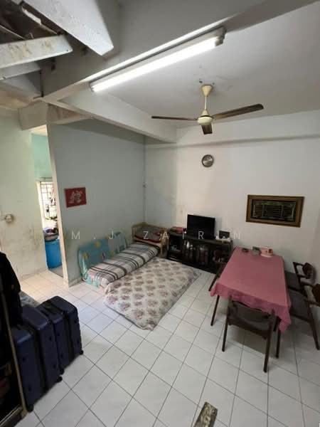 Rumah Teres 2 Tingkat untuk Dijual di Ampang Jaya (Ampang) - M.J Zairin - Living Room - PropertyGuru.com.my