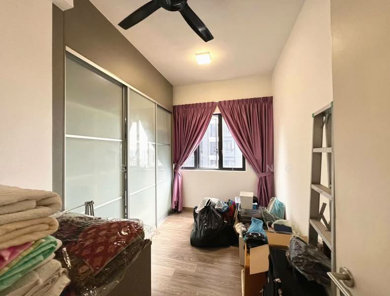 Servis Apartment untuk Dijual di South View - Desmond Tang - Bedroom - PropertyGuru.com.my