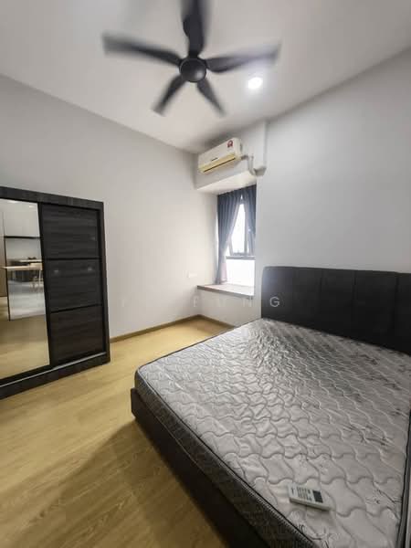 Kondominium untuk Disewa di Amberside @ Country Garden Danga Bay - YC Fung - Bedroom - PropertyGuru.com.my