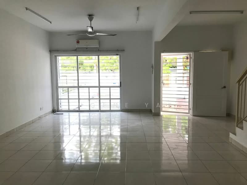 2-storey Terraced House for Sale in Alam Nusantara (Setia Alam) - Eugene Yap - Living Room - PropertyGuru.com.my