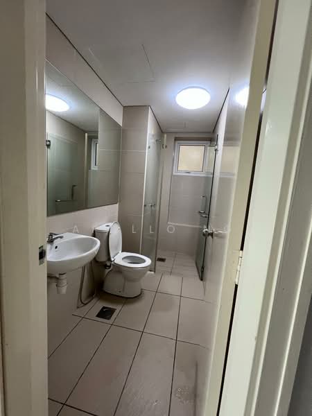 Kondominium untuk Disewa di Sutera Maya - Apollo Ng - Bathroom - PropertyGuru.com.my