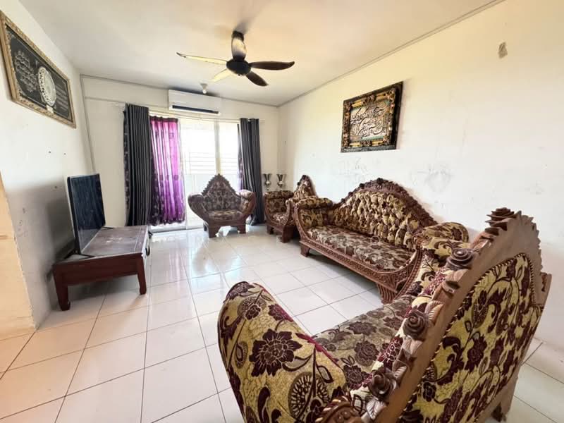 Condominium for Sale at Puncak Gloxinia - Grace Teo - Living Room - PropertyGuru.com.my