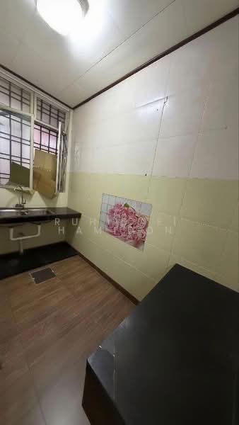 2-storey Terraced House for Sale in Taman Nusa Bestari (Iskandar Puteri (Nusajaya)) - RUHIDAFI HAMIDON - Kitchen - PropertyGuru.com.my