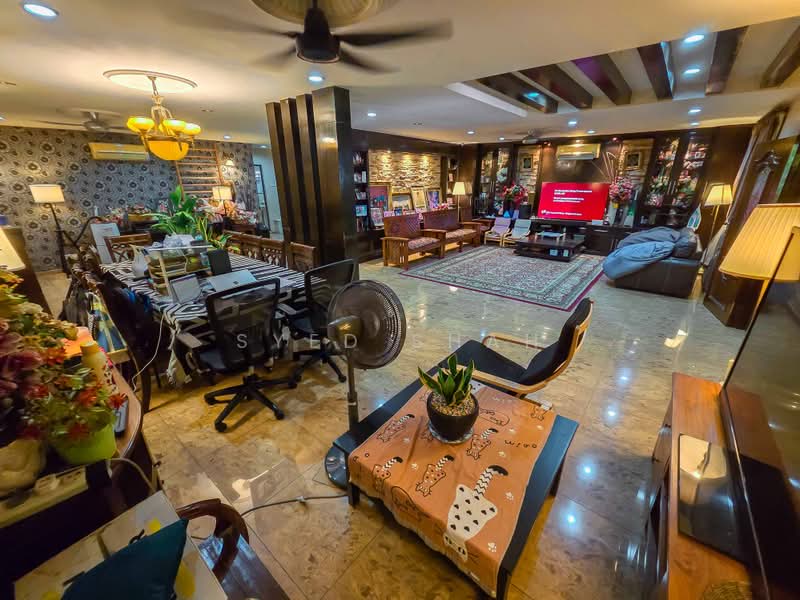 Rumah Teres 2 Tingkat untuk Dijual di Usj 11 (Subang Jaya) - Syed Shah - Living Room - PropertyGuru.com.my
