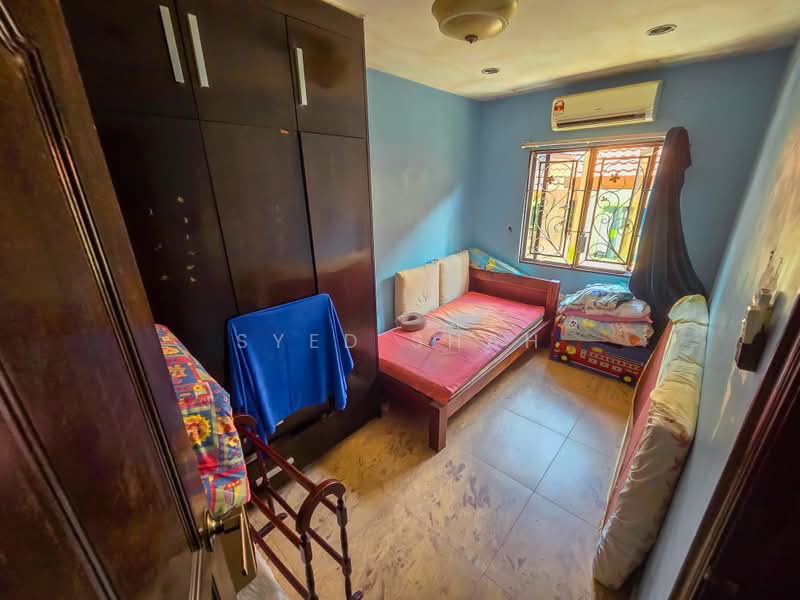 Rumah Teres 2 Tingkat untuk Dijual di Usj 11 (Subang Jaya) - Syed Shah - Bedroom - PropertyGuru.com.my