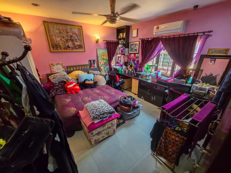 Rumah Teres 2 Tingkat untuk Dijual di Usj 11 (Subang Jaya) - Syed Shah - Bedroom - PropertyGuru.com.my