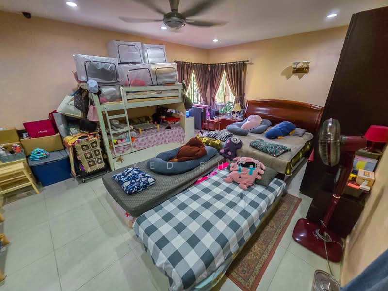 Rumah Teres 2 Tingkat untuk Dijual di Usj 11 (Subang Jaya) - Syed Shah - Bedroom - PropertyGuru.com.my