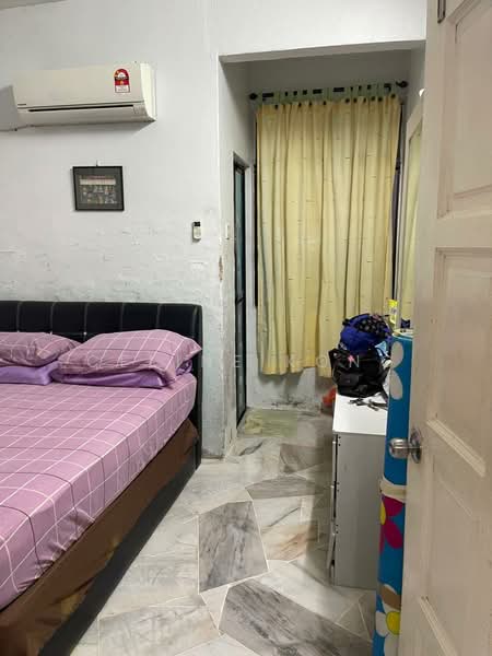 Rumah Bandar untuk Dijual di Taman Bukit Teratai (Ampang) - Celine Kong - Bedroom - PropertyGuru.com.my