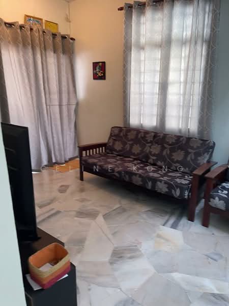 Rumah Bandar untuk Dijual di Taman Bukit Teratai (Ampang) - Celine Kong - Living Room - PropertyGuru.com.my