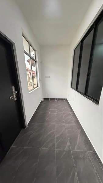 1-storey Terraced House for Sale in Taman Universiti (Skudai) - RUHIDAFI HAMIDON - Entrance - PropertyGuru.com.my