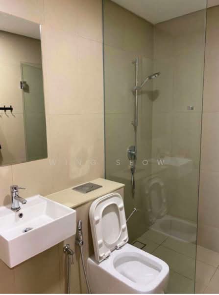 Kondominium untuk Dijual di The Fennel - Wing Seow - Bathroom - PropertyGuru.com.my