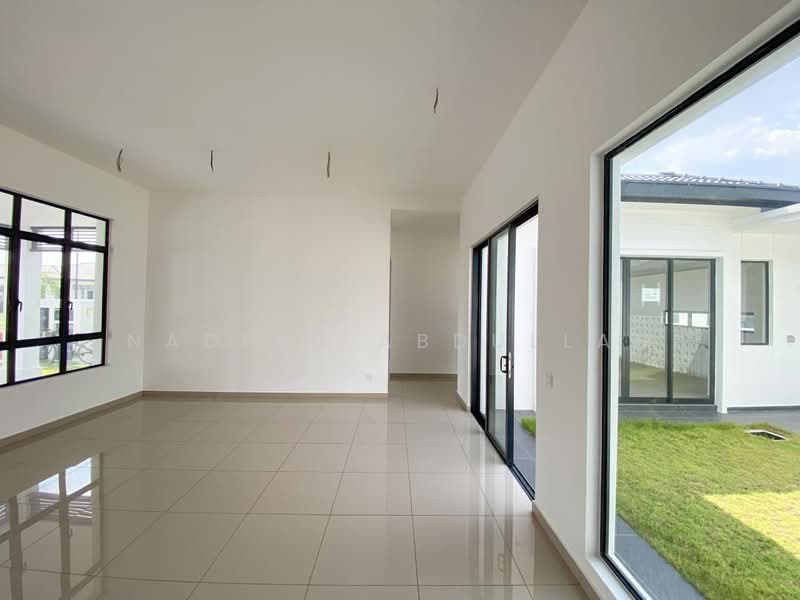 Rumah Teres 1 Tingkat untuk Dijual di Eco Grandeur (Puncak Alam) - Nadiah Abdullah - Living Room - PropertyGuru.com.my