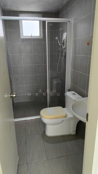 Service Residence for Sale at Savanna Executive Suite @ Southville City - Abu Mansur - Bathroom - PropertyGuru.com.my