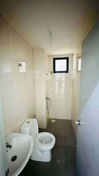 Kondominium untuk Disewa di Vista Bangi - Siti Haila - Bathroom - PropertyGuru.com.my