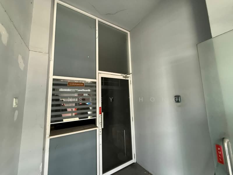 Shop / Office for Rent in Ipoh (Perak) - Ainsley Thong - Entrance - PropertyGuru.com.my