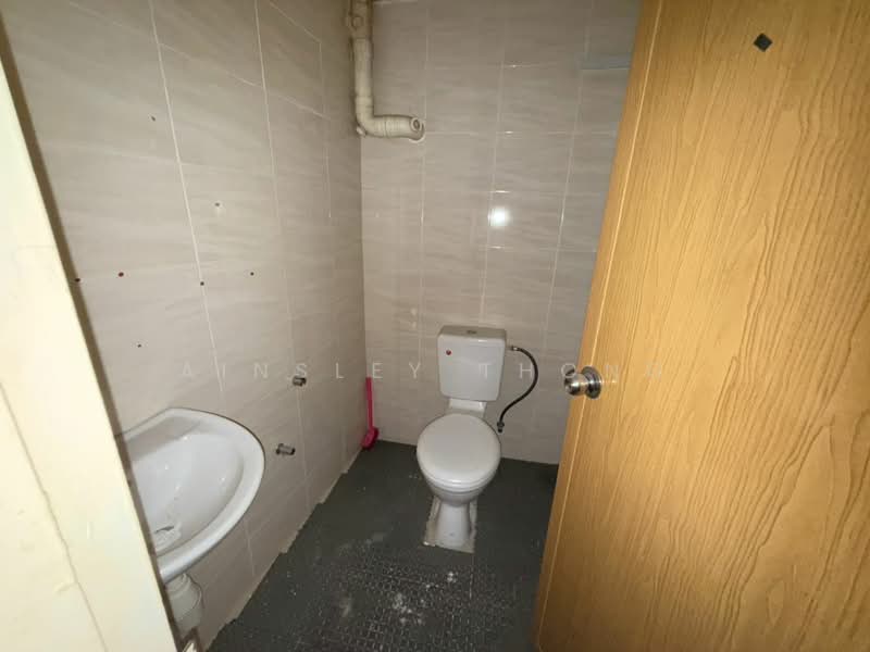 Shop / Office for Rent in Ipoh (Perak) - Ainsley Thong - Bathroom - PropertyGuru.com.my