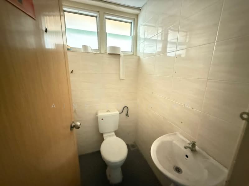 Shop / Office for Rent in Ipoh (Perak) - Ainsley Thong - Bathroom - PropertyGuru.com.my
