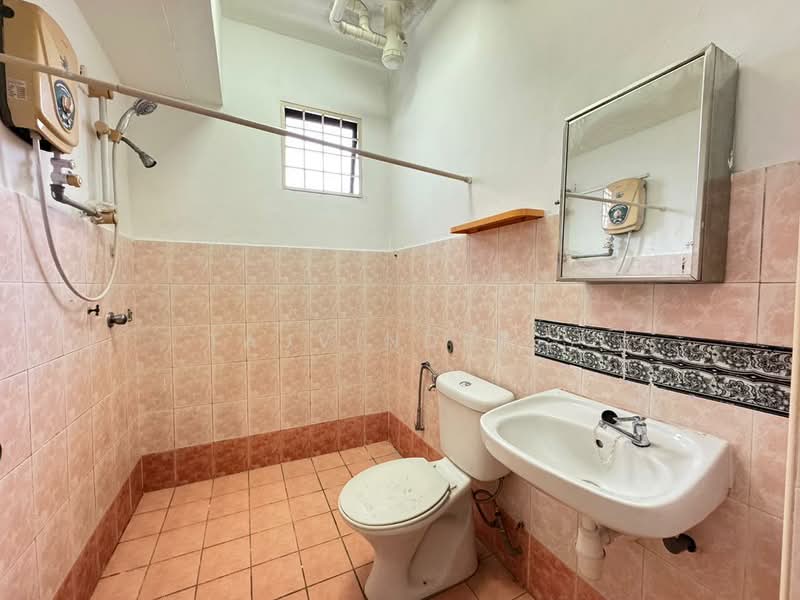 Apartment for Sale at Bougainvilla - Tajvinder . - Bathroom - PropertyGuru.com.my