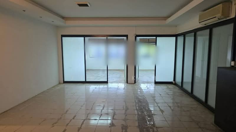 Shop for Rent in Johor Bahru (Johor) - Jessy Koh - Interior - PropertyGuru.com.my