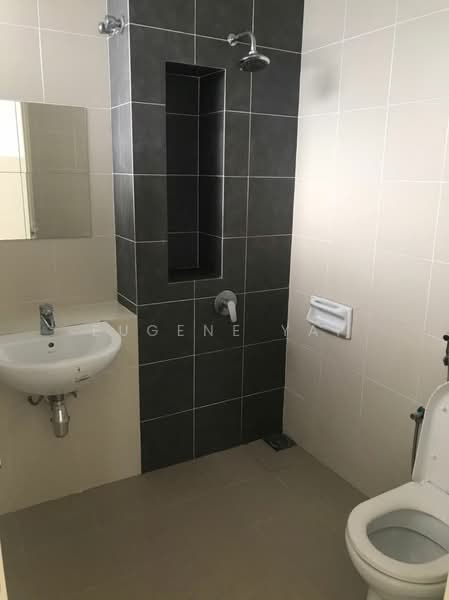 Rumah Berkembar untuk Dijual di Setia Utama (Setia Alam) - Eugene Yap - Bathroom - PropertyGuru.com.my