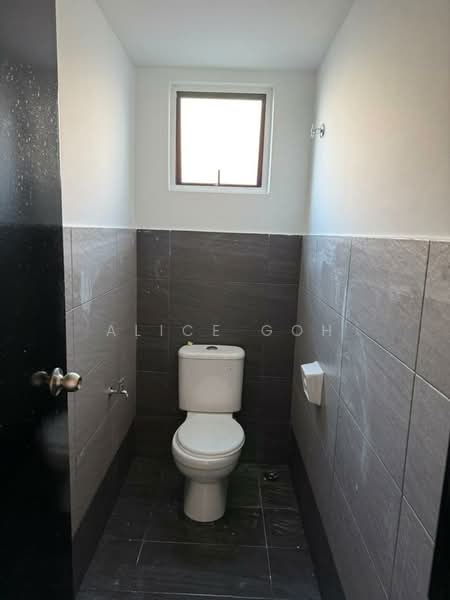 Shop / Office for Rent in Bukit Indah (Iskandar Puteri (Nusajaya)) - Alice Goh - Bathroom - PropertyGuru.com.my