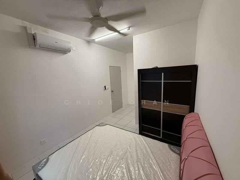 Condominium for Rent at Residensi Sateria - Chloe Chan - Bedroom - PropertyGuru.com.my