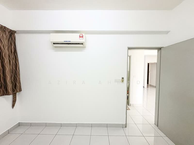 Pangsapuri untuk Dijual di The Residence 1 @ Tiara South - Azira Ahmad - Interior - PropertyGuru.com.my