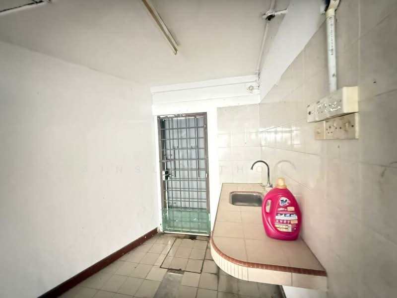 Shop / Office for Sale in Ipoh (Perak) - Ainsley Thong - Kitchen - PropertyGuru.com.my