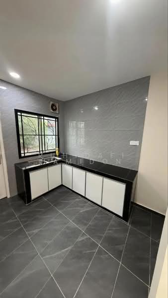 Rumah Teres 2 Tingkat untuk Dijual di Senai (Johor) - RUHIDAFI HAMIDON - Kitchen - PropertyGuru.com.my