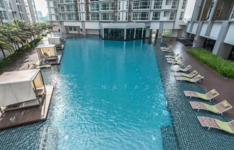 Servis Apartment untuk Dijual di Central Residence @ Sungai Besi - Fifi Natasya - Pool - PropertyGuru.com.my