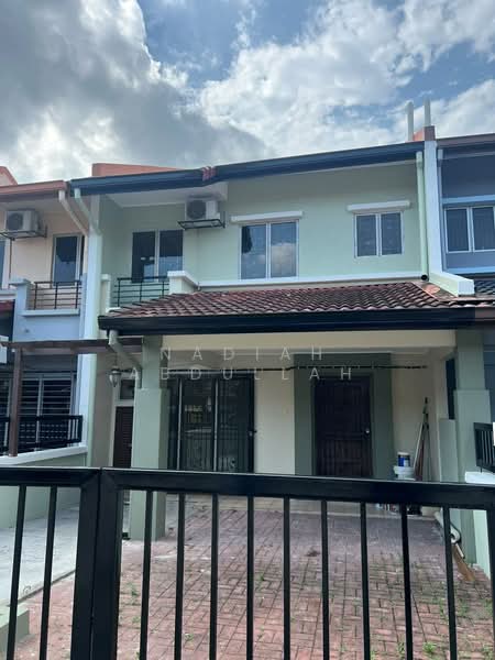 Rumah Teres 2 Tingkat untuk Dijual di Uep Industrial Park (Subang Jaya) - Nadiah Abdullah - Exterior - PropertyGuru.com.my