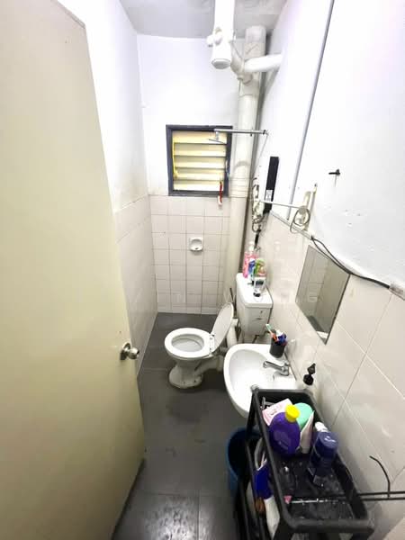 Condominium for Sale at Indah Condominium - Edwin Wong - Bathroom - PropertyGuru.com.my