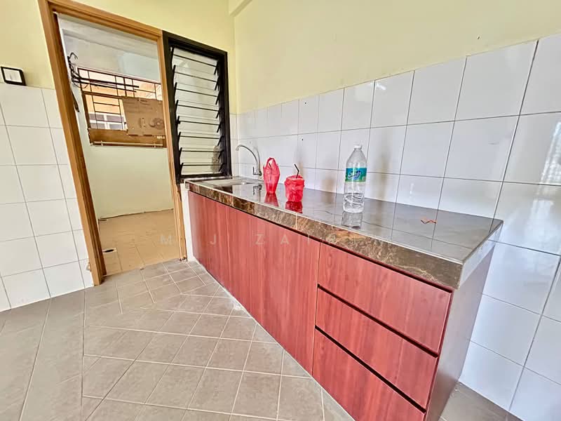 Kondominium untuk Dijual di Pangsapuri Saujana Gombak - M.J Zairin - Kitchen - PropertyGuru.com.my