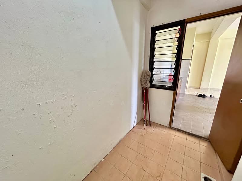 Kondominium untuk Dijual di Pangsapuri Saujana Gombak - M.J Zairin - Interior - PropertyGuru.com.my