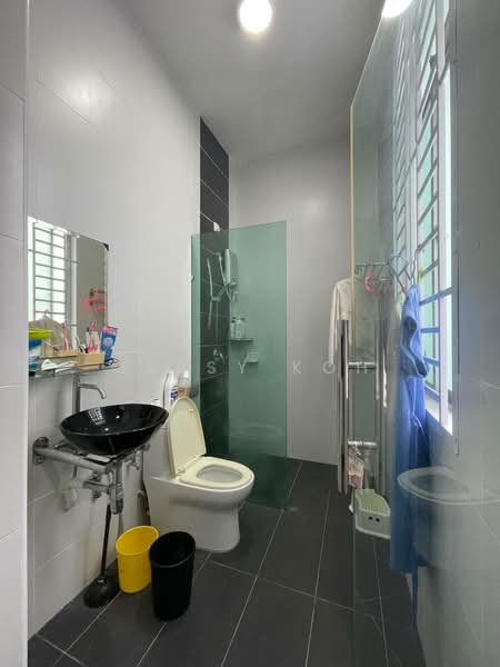 2-storey Terraced House for Rent in Taman Mount Austin (Tebrau) - Jessy Koh - Bathroom - PropertyGuru.com.my